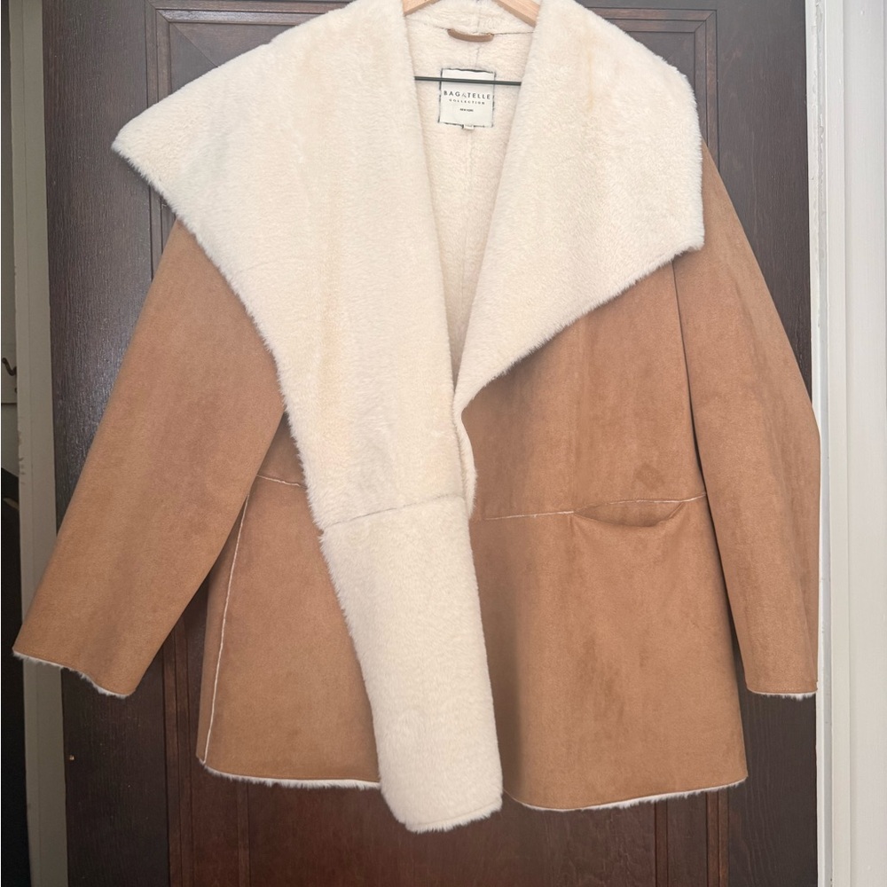 Bagatelle Women's Tan and Cream Teddy Jacket